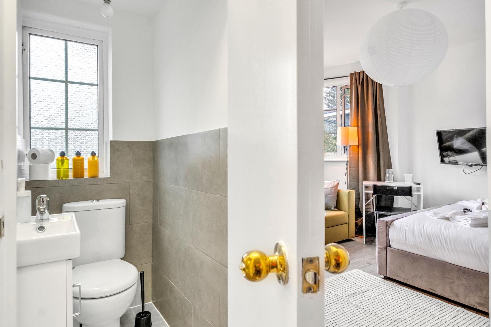 Tube - 10 Min Walk, Wembley Stadium - 20 Min By Bus, Pet Friendly, Free Parking, Flat 5 Эджвар Экстерьер фото
